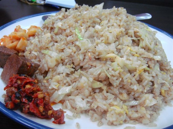 Fried Garlic Rice 蒜頭炒飯